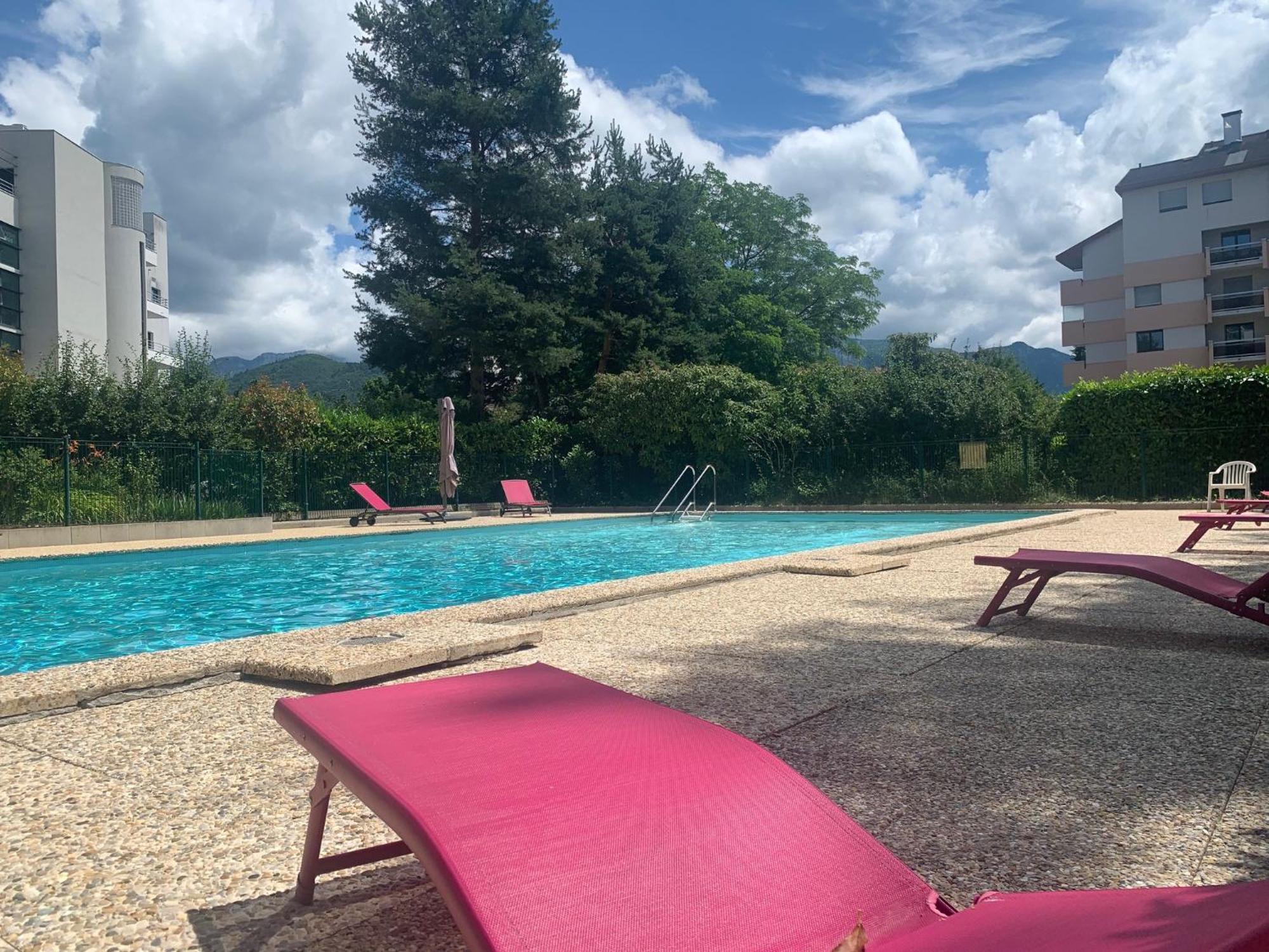 Kusmi Love Piscine Proche Du Lac Annecy Kültér fotó