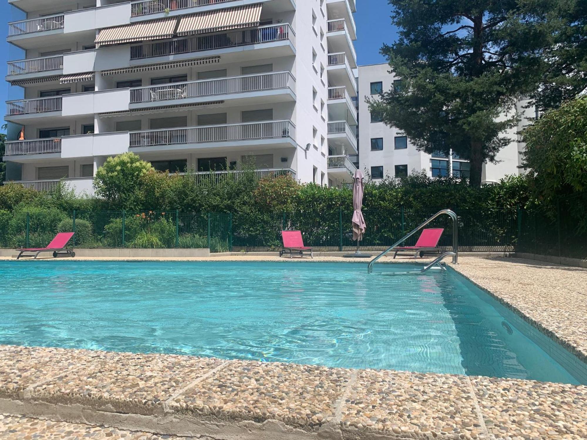 Kusmi Love Piscine Proche Du Lac Annecy Kültér fotó